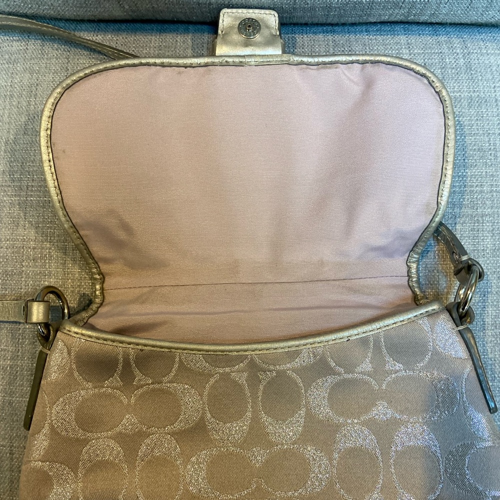 Signature Coach Purse - Picture 5 of 5